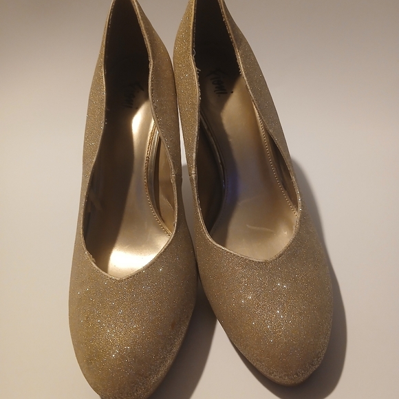 Fioni Brand Gold Sparkly Heels. Size 11. - Picture 2 of 9